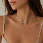 Srebrny naszyjnik choker wpadający z diamencikiem - obrazek 2